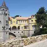Cascais Cosy Getaway